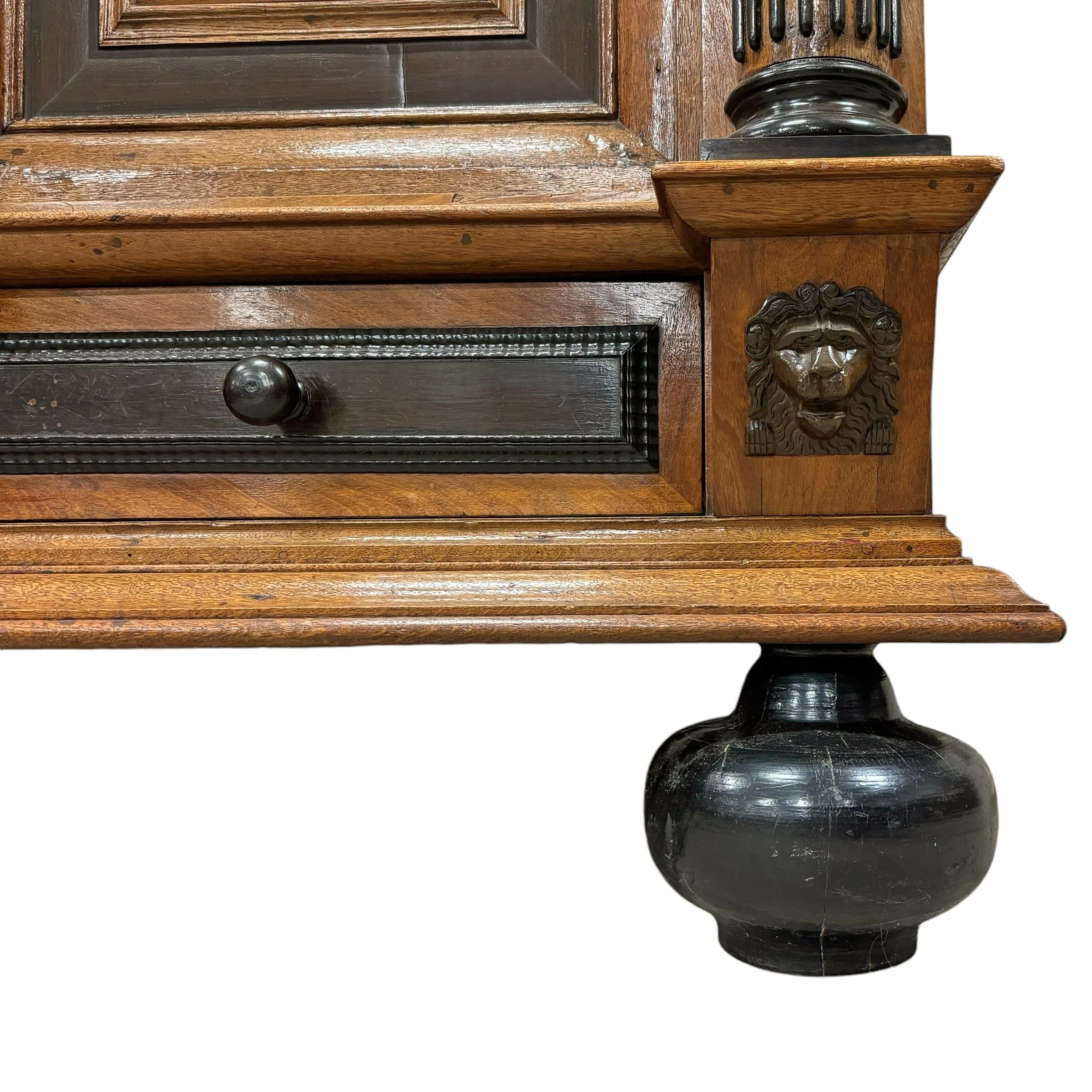 17th Century Dutch Kussenkast — RIGHT | PROPER 17th Century Dutch Kussenkast — RIGHT | PROPER